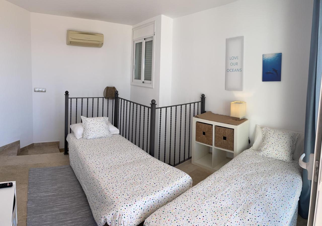 Amazing Duplex With Large Terrace And Sea Views Apartman Puerto de Santiago  Kültér fotó