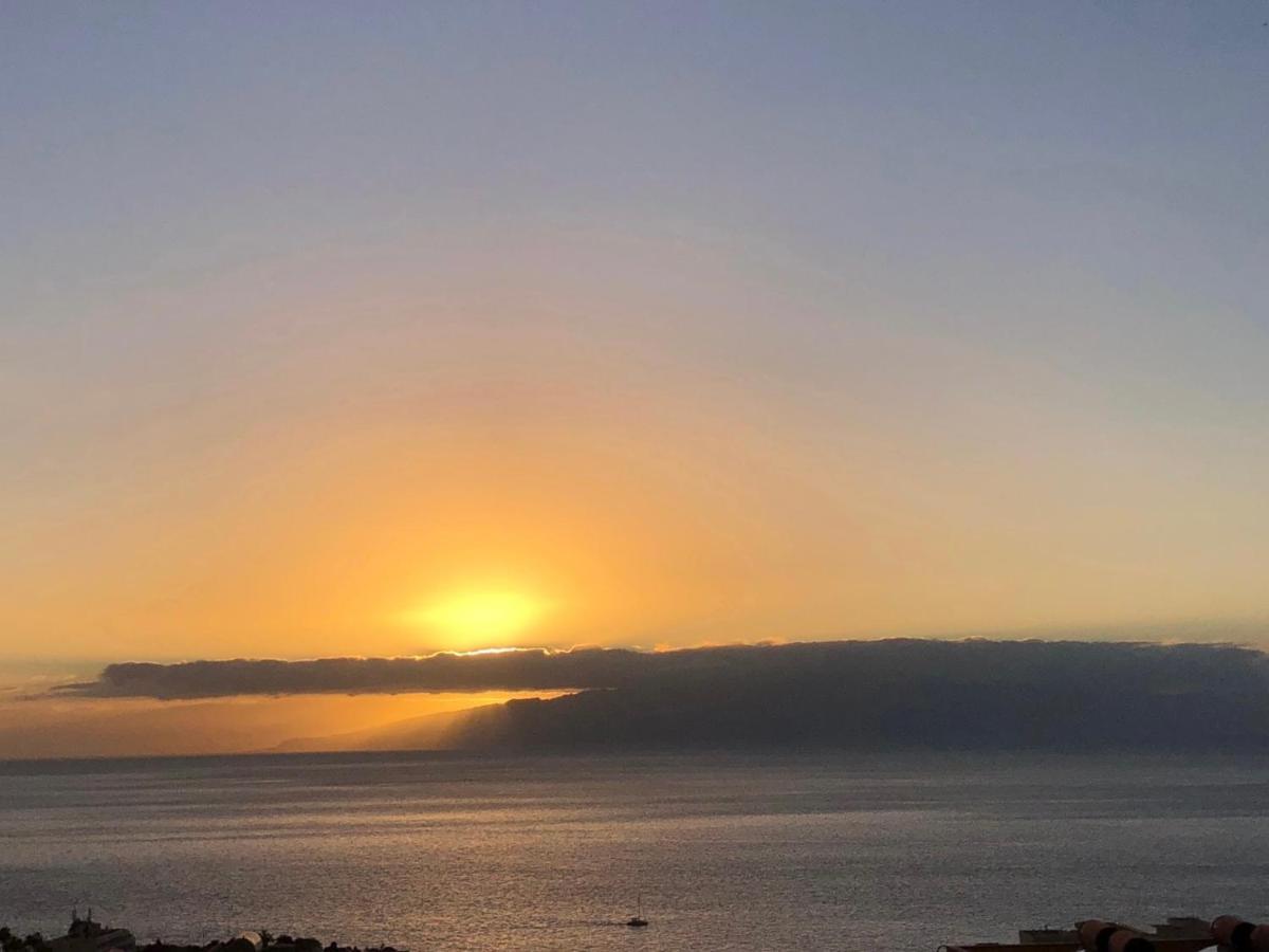 Amazing Duplex With Large Terrace And Sea Views Apartman Puerto de Santiago  Kültér fotó