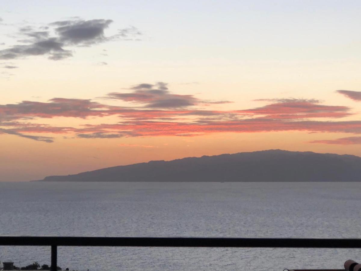 Amazing Duplex With Large Terrace And Sea Views Apartman Puerto de Santiago  Kültér fotó